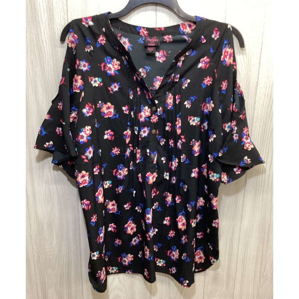PENELOPE'S CLOSET Women's (Size 2X) Short Sleeve Cold‎ Shoulder V-Neck Shirt